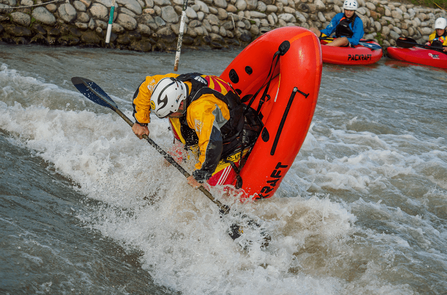 ロールができるパックラフト